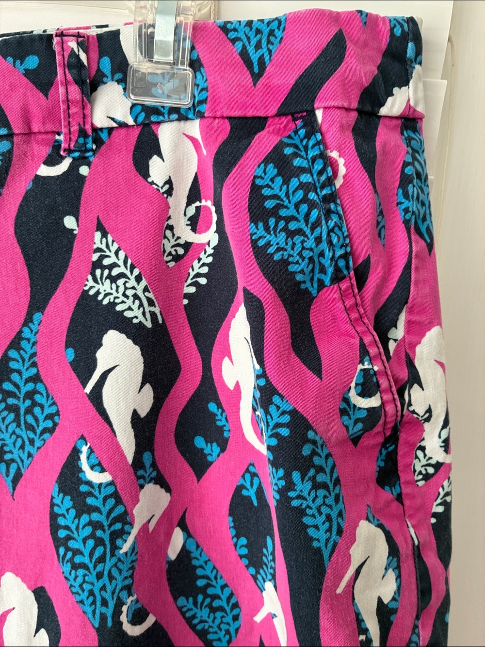 crown & ivy Shorts Seahorse Chino Cotton SZ 16W Pink Blue White - Picture 3 of 6